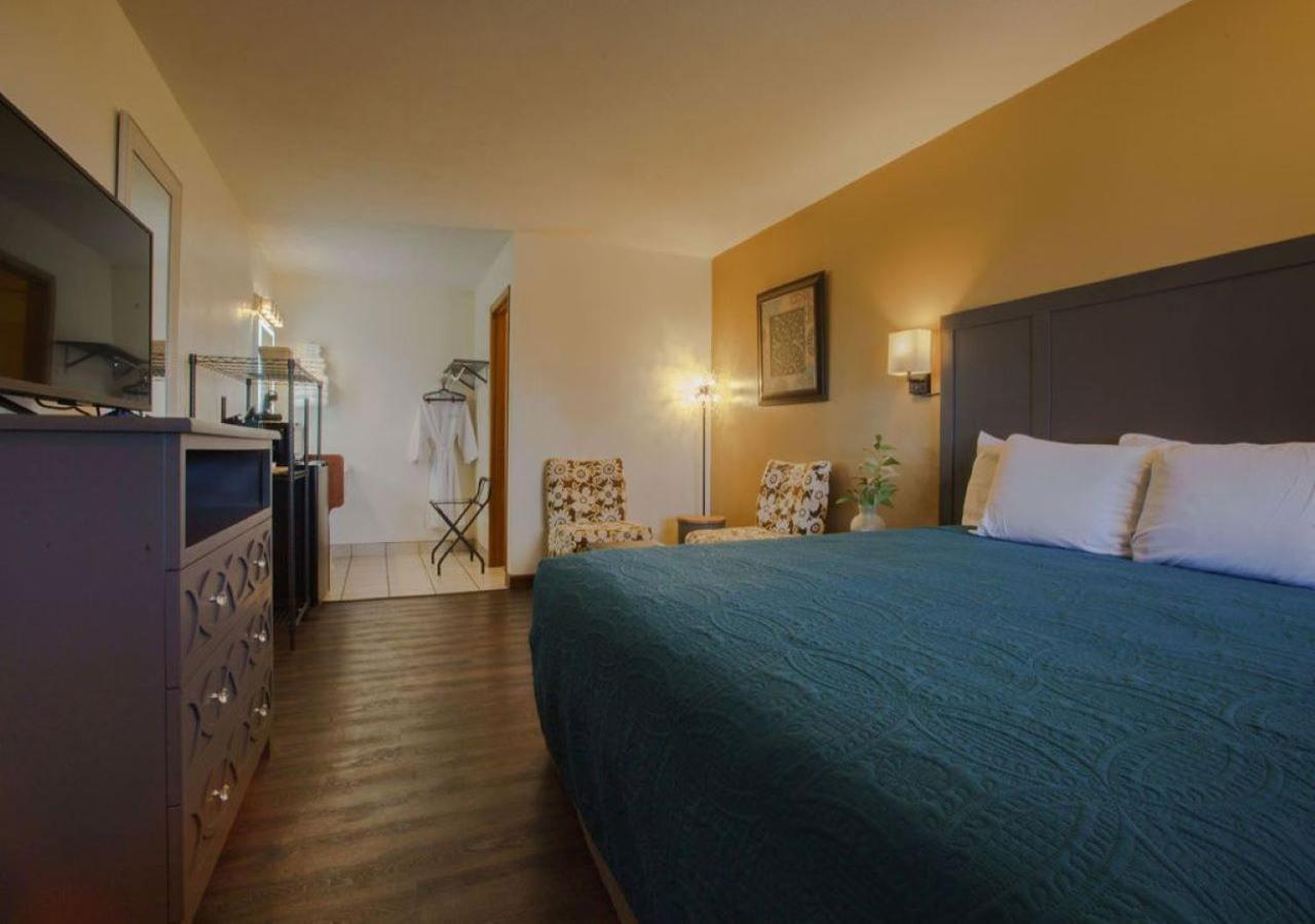 Shady Acre Inn And Suites Branson West Extérieur photo