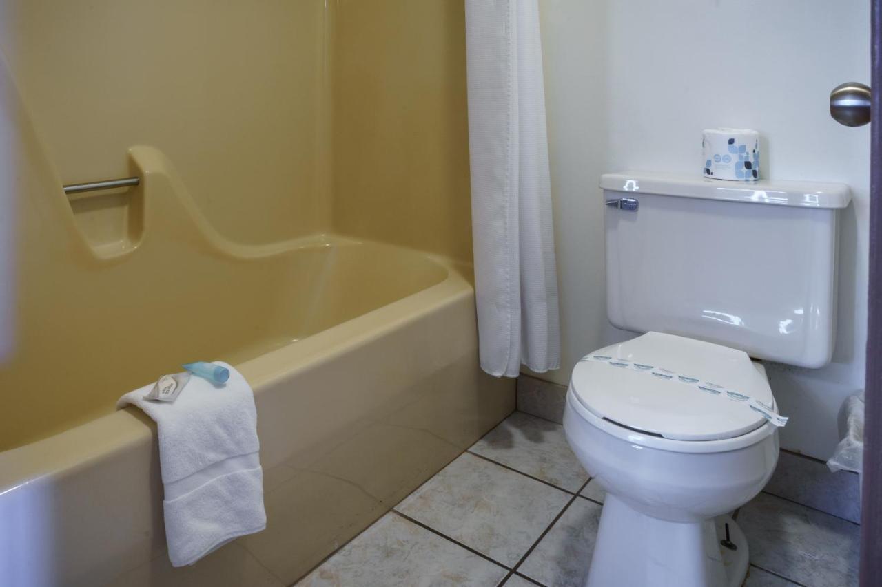 Shady Acre Inn And Suites Branson West Extérieur photo