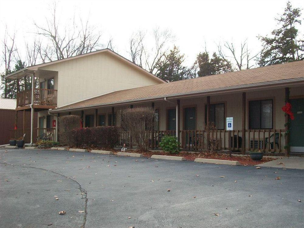 Shady Acre Inn And Suites Branson West Extérieur photo
