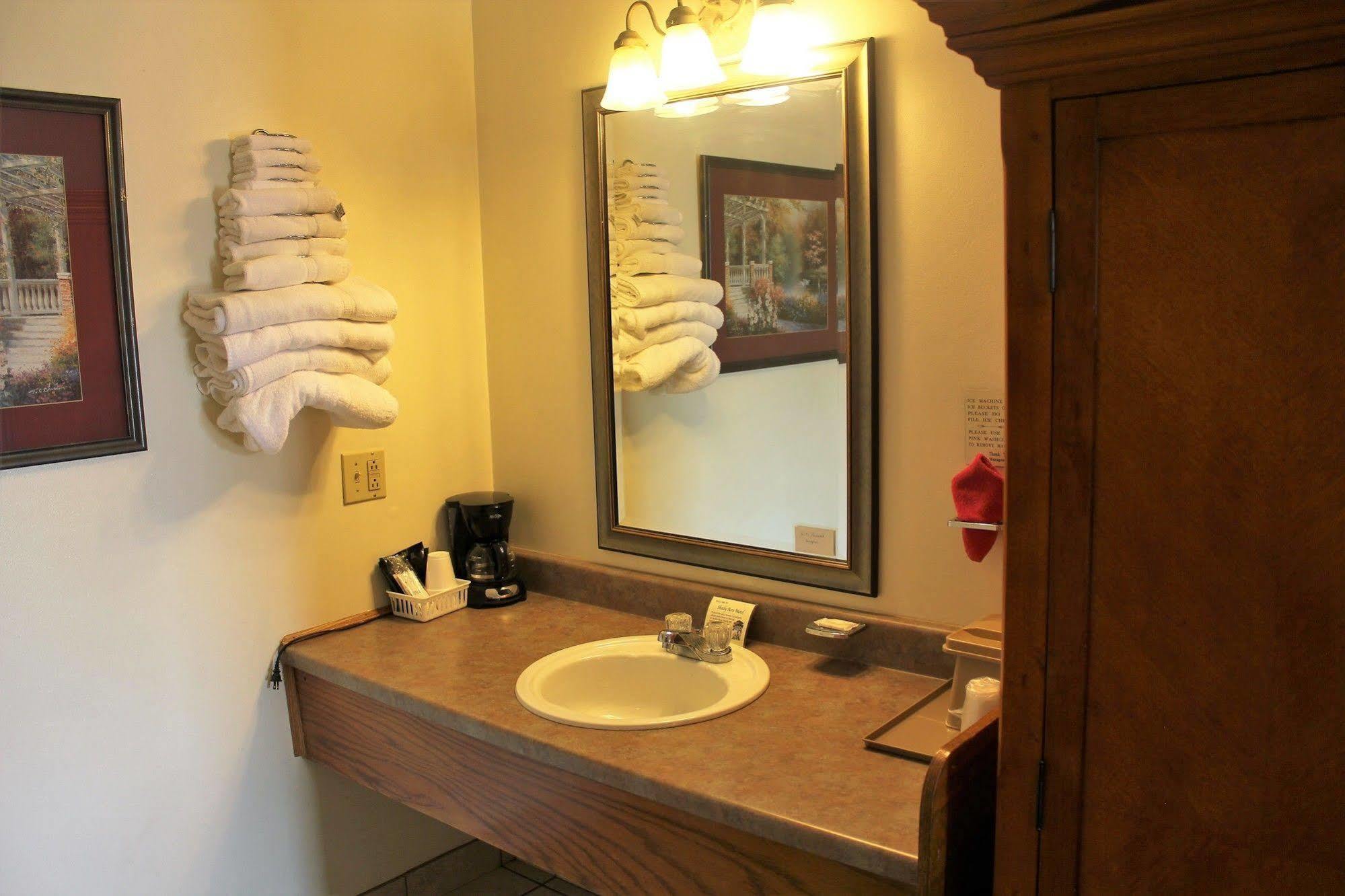 Shady Acre Inn And Suites Branson West Extérieur photo